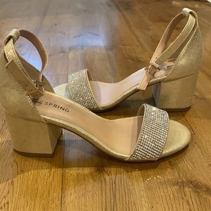 🆕 Sandals size 5 (35)